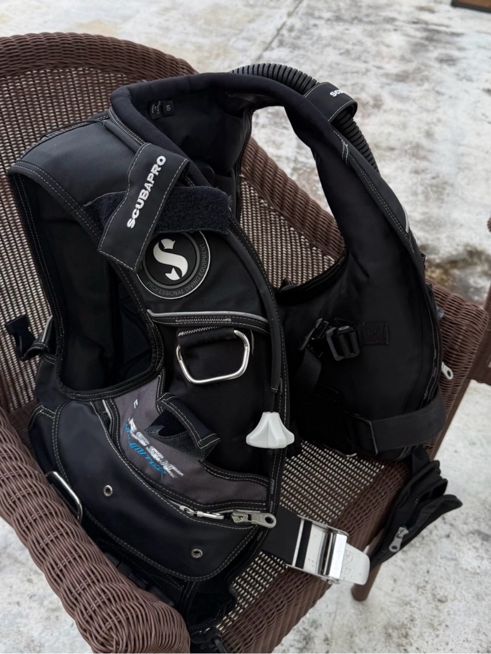 Scuba Bundle: Scubapro, Aqualung, Fourth Element